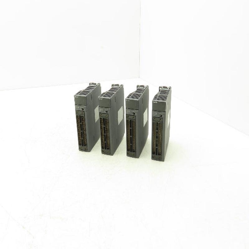 Mitsubishi QH42P Melsec-Q Input/Output Unit 24VDC 4mA 12/24VDC 0.1A Lot of 4